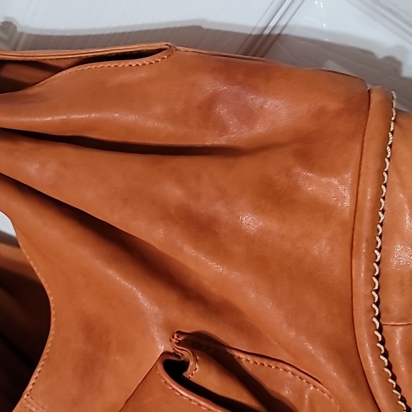 Vintage Roxbury Leather Handbag - Picture 2 of 13